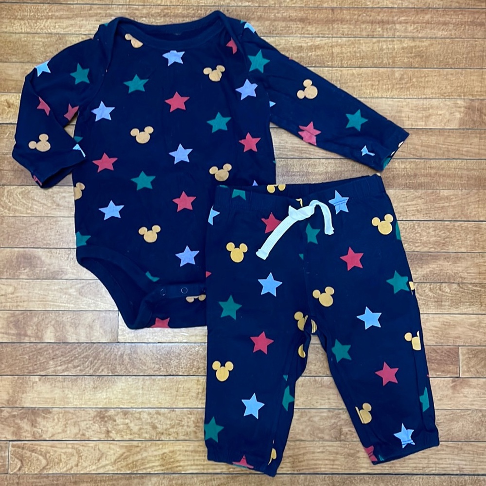 BabyGap Disney Baby 6-12 months long sleeve cotton bodysuit pants Mickey Mouse